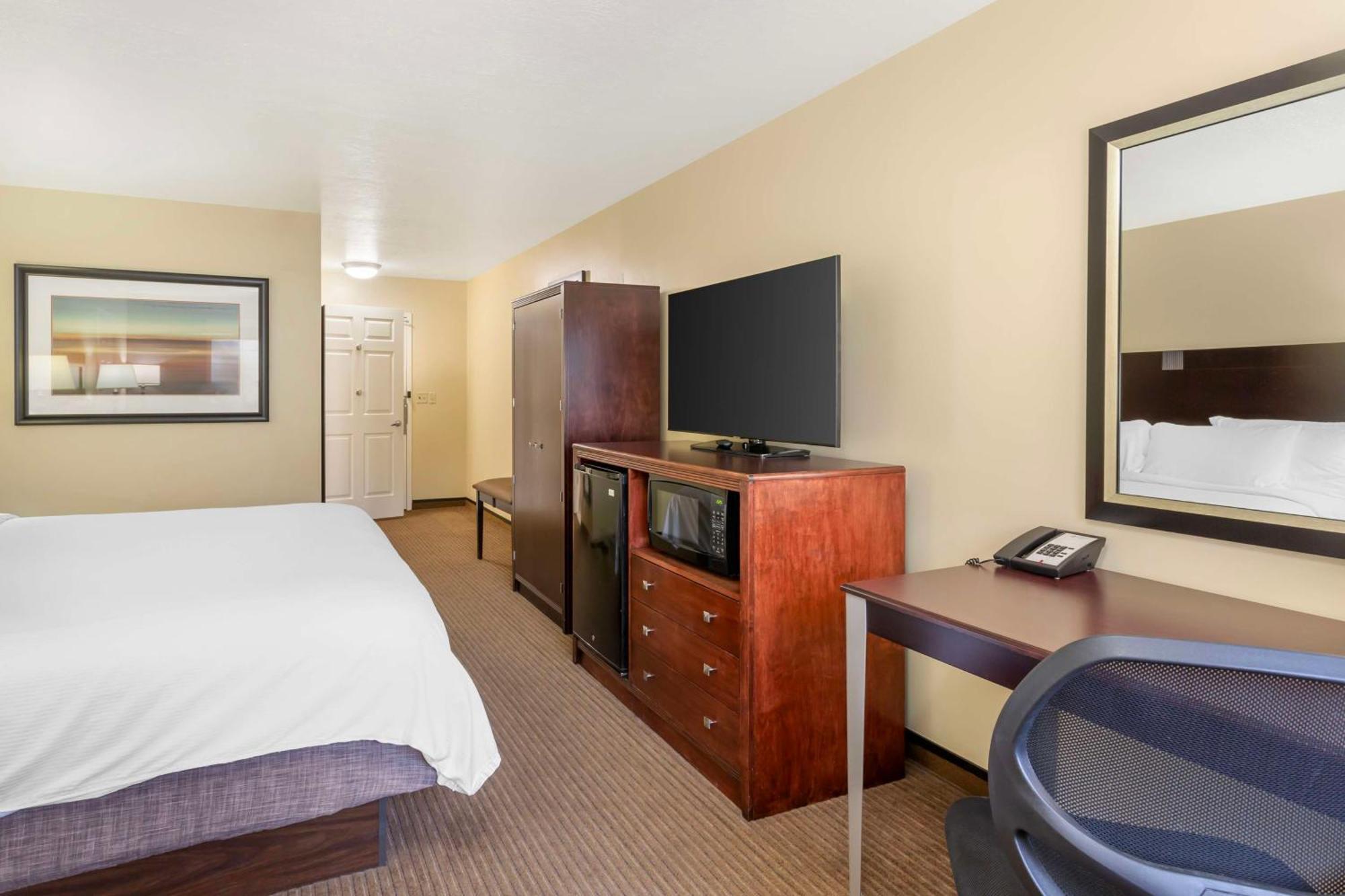 Best Western Plus Cotton Tree Inn North Salt Lake Exterior photo